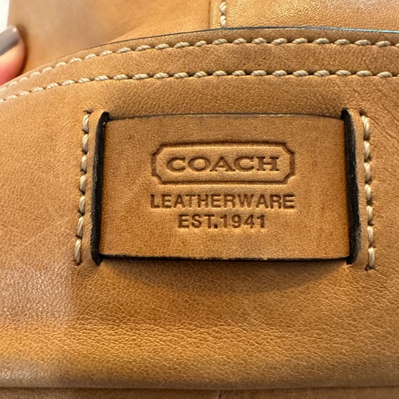 Vintage Coach Tan Leather Tote in Good used condition - Picture 5 of 6